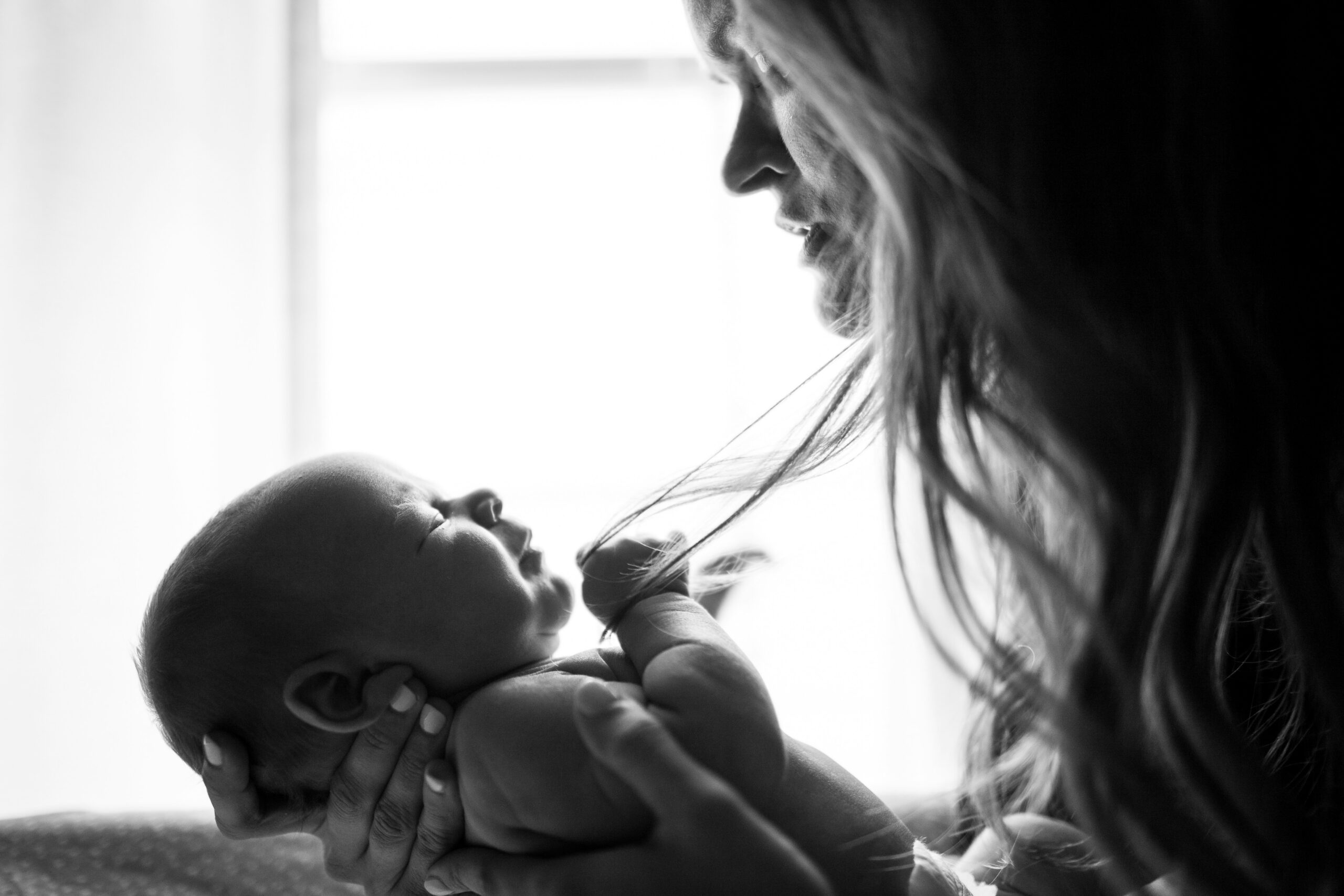 Mamma con neonato